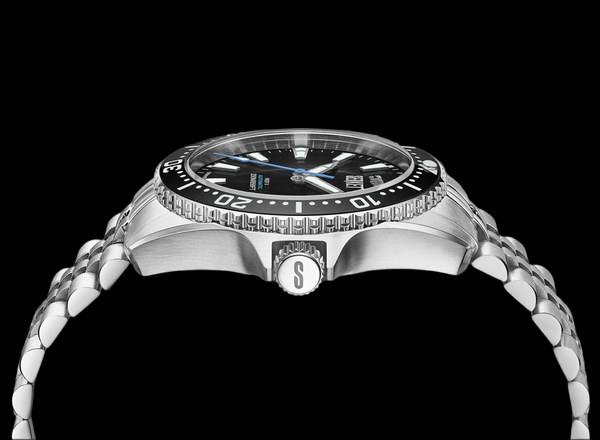 REEF X AUTOMATIC DIVER - Onyx Black 43MM Jubilee Bracelet