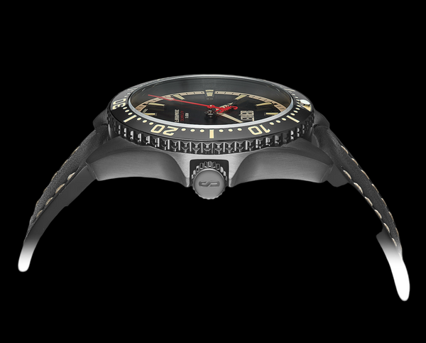 REEF X AUTOMATIC DIVER - VINTAGE BLACK ON BLACK DLC STEEL 43MM