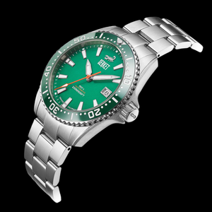 REEF X AUTOMATIC DIVER - Emerald Green 43MM Oyster Bracelet