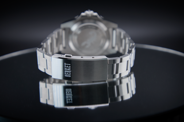 REEF MARIANA DIVER - Black Dial Green Bezel 40MM